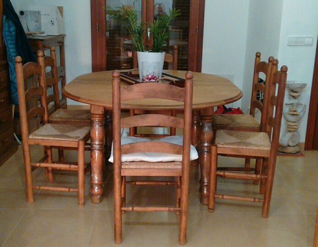 Mesa comedor+6 sillas de segunda mano por 550 € en Portol en WALLAPOP Mesa comedor+6 sillas de segunda mano por 550 € en Portol en WALLAPOP
