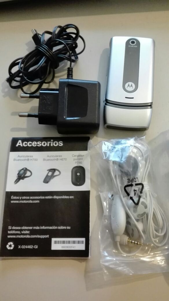 Móvil Motorola W377