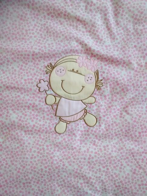 Edredon y chichonera de cuna