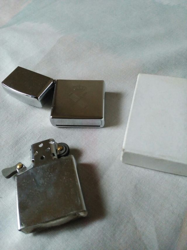 Mechero tipo zippo