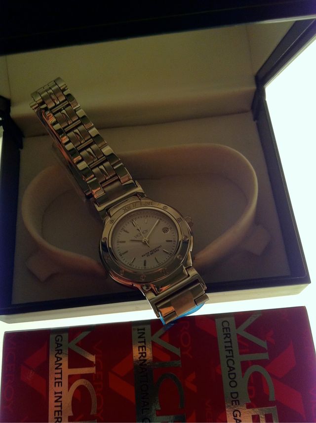 reloj VICEROI NUEVO a estrenar con caja