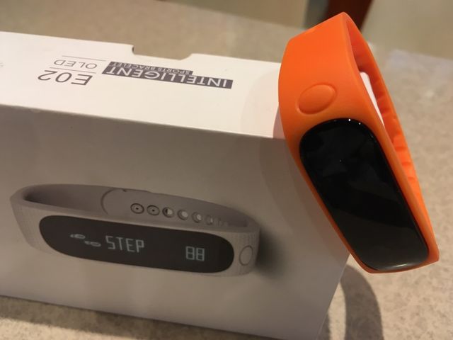 Sport E02 reloj podometro