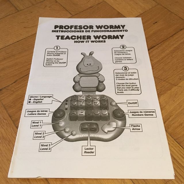 Juguete bilingüe profesor Wormy de Molto