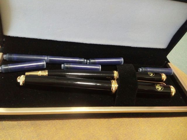 Estuche pluma y boligafo