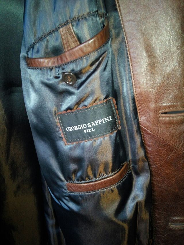 CHAQUETÓN TRES CUARTOS DE PIEL de segunda mano por 60 € en A Coruña en