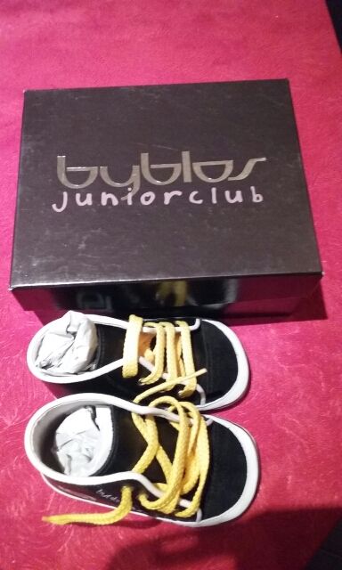 Zapatos Byblos a estrenar bebe T/18