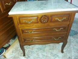 Dormitorio para anticuarios centenario