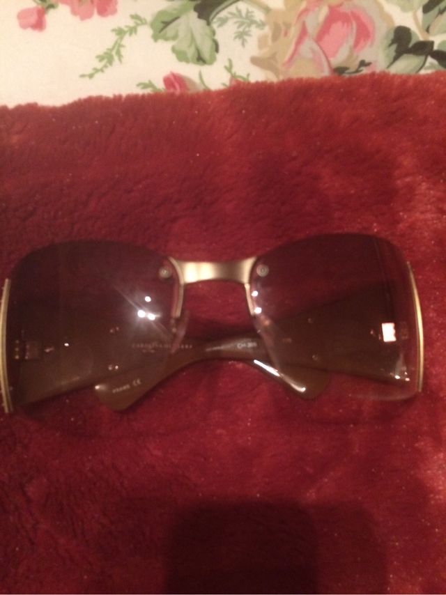 GAFAS ORIGINALES CAROLINA HERRERA CON FUNDA .