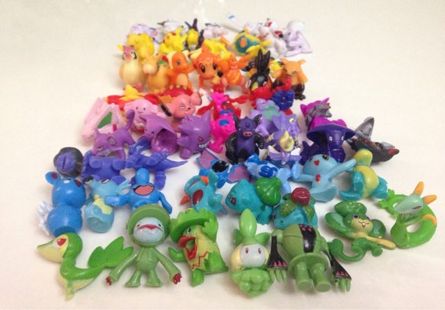 1 pokeball + 3 pokemon a elegir=10€!oferta navidad