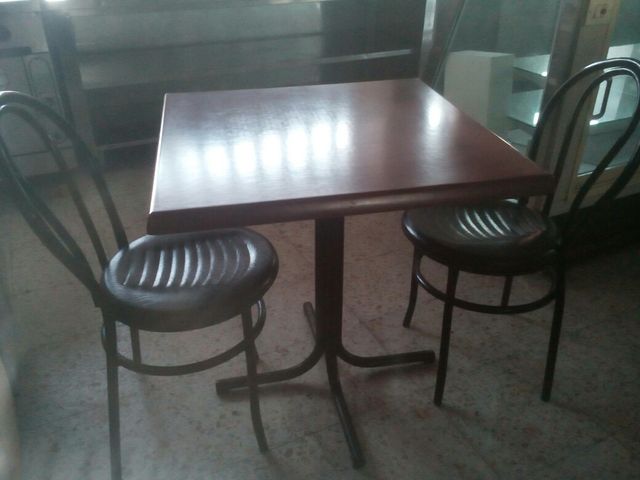 mobiliario de hosteleria y restauracion, Mesa y si