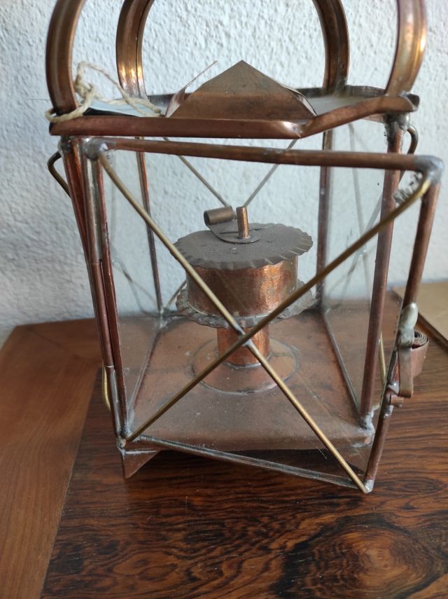 Farol de cobre