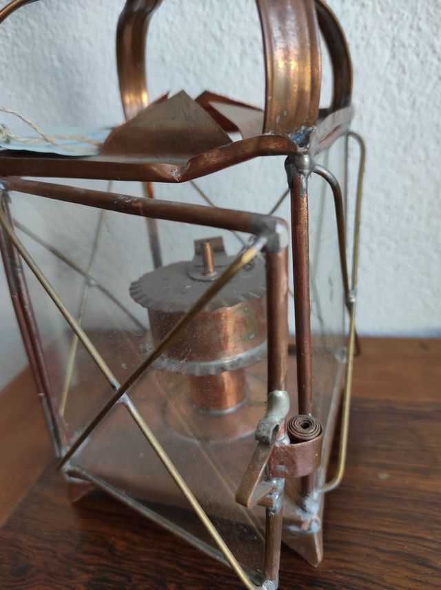 Farol de cobre
