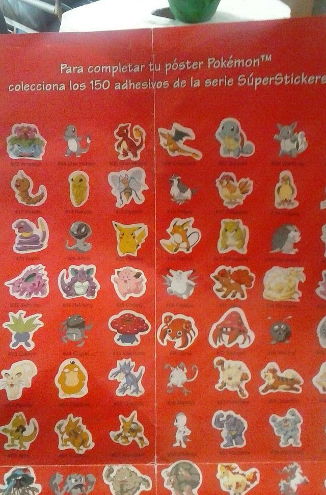 pokemon poster de 150 adhedisivos casi todos tienen su adhesivo