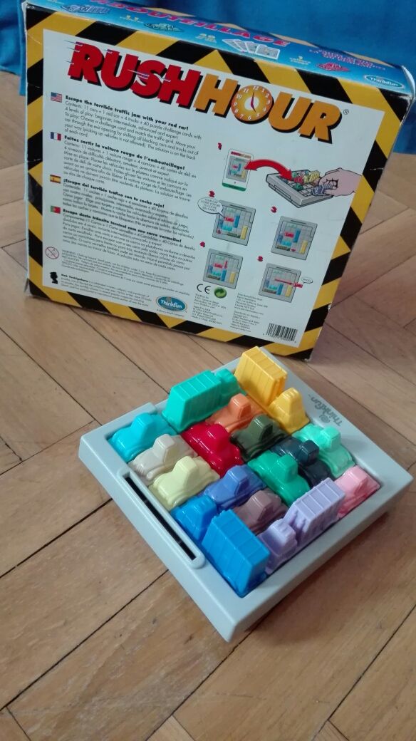 Juego de ingenio "Escapa del trafico"