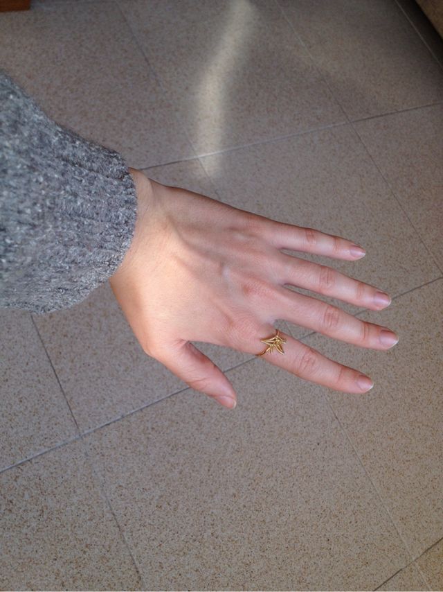 Anillo pajarita dorado