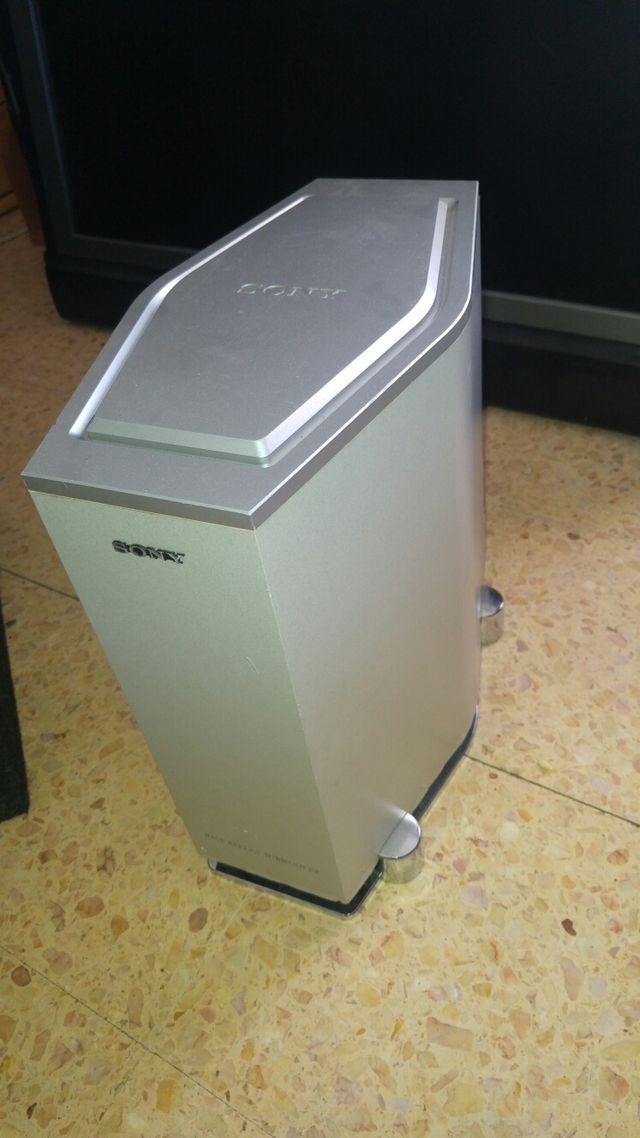 SUBWOOFER BOMBO  SONY