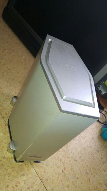 SUBWOOFER BOMBO  SONY