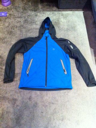 Ternua Windshell Chaqueta de segunda mano por 75 EUR en Arana en WALLAPOP