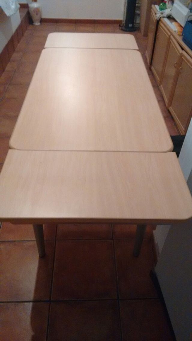 Mesa de cocina \ Mesa de cocina \
