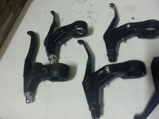 manetas freno traseras y delantera tektro