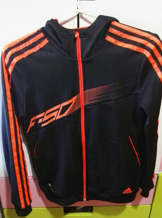 al menos Elegancia Litoral Chaqueta Adidas negra con rayas naranjas de segunda mano por 20 € en Madrid en WALLAPOP al menos Elegancia Litoral Chaqueta Adidas negra con rayas naranjas de segunda mano por 20 € en Madrid en WALLAPOP