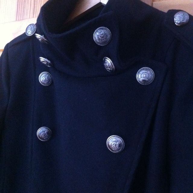 Cappotto nero doppiopetto. Taglia XL/42