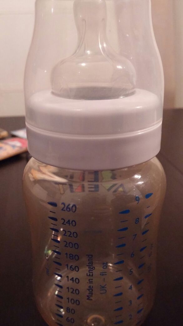 Biberón anticolico Avent 260ml