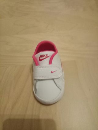 Patucos Nike de segunda mano por 20 EUR en Rivas-Vaciamadrid en WALLAPOP