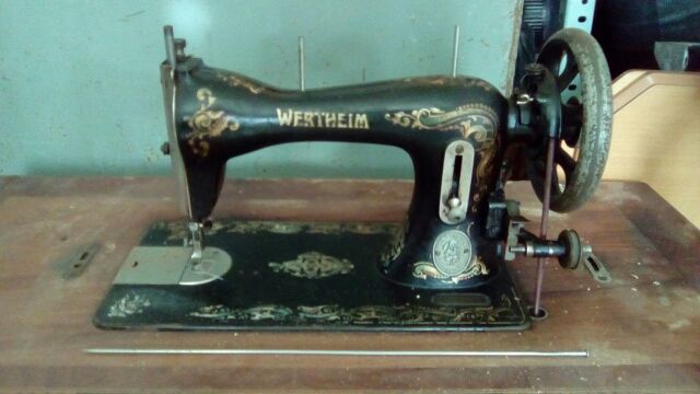 Máquina de coser Wertheim