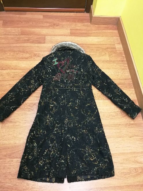 Abrigo desigual mujer. Talla 38