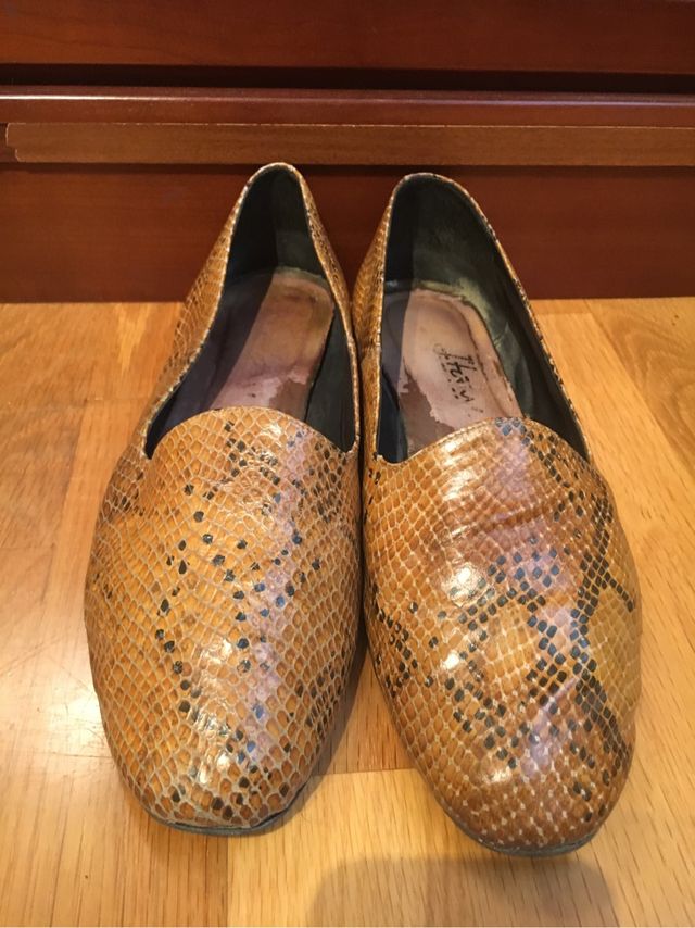 Bailarinas de piel serpiente auténtica