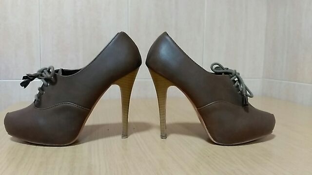 botines tacón marrón