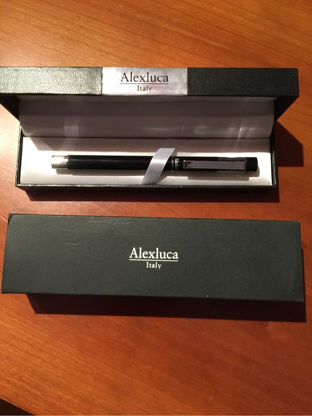 Boli punta fina. ALEXLUCA.