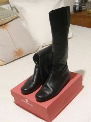 Botas negras de Jaime Mascaro de segunda mano por 26 EUR en Santoña en  WALLAPOP