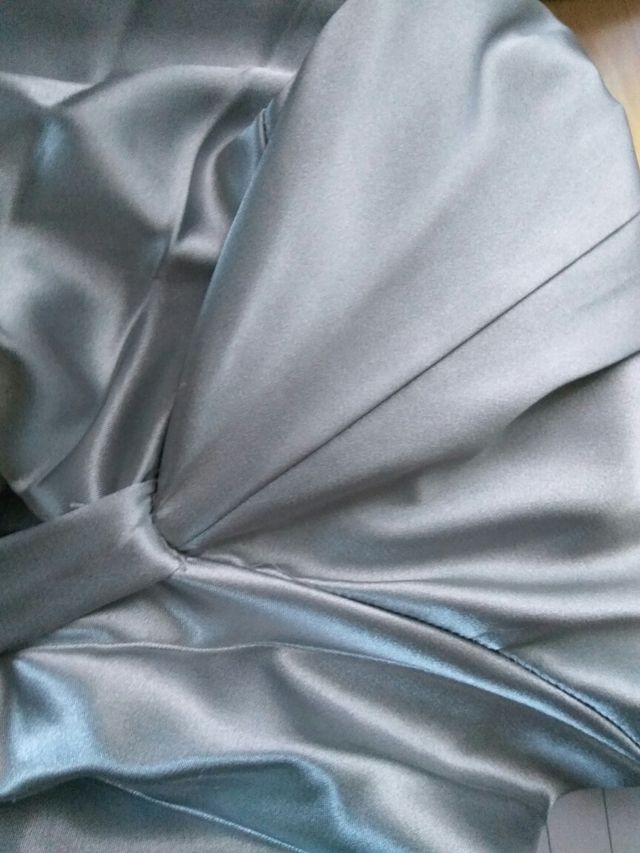 vestido fiesta. un uso