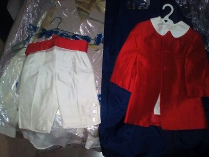 traje de novio y traje de zarras para niño de tre