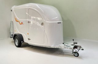 Nuevo Remolque de motos Aerodinámico C2800