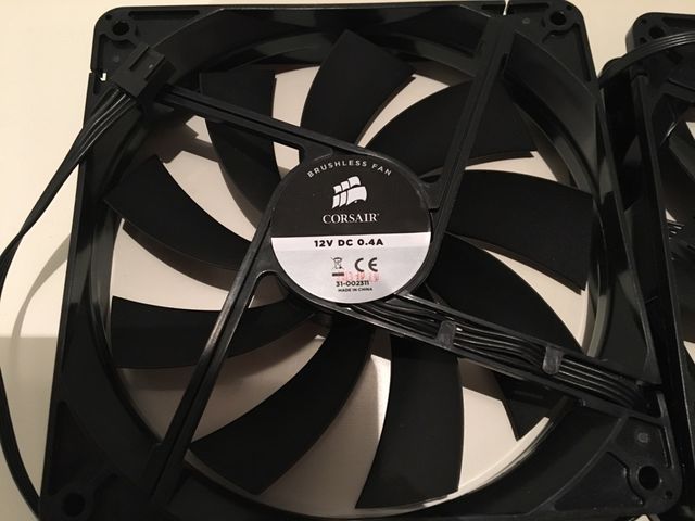 5 ventiladores Corsair 120mm y 140mm