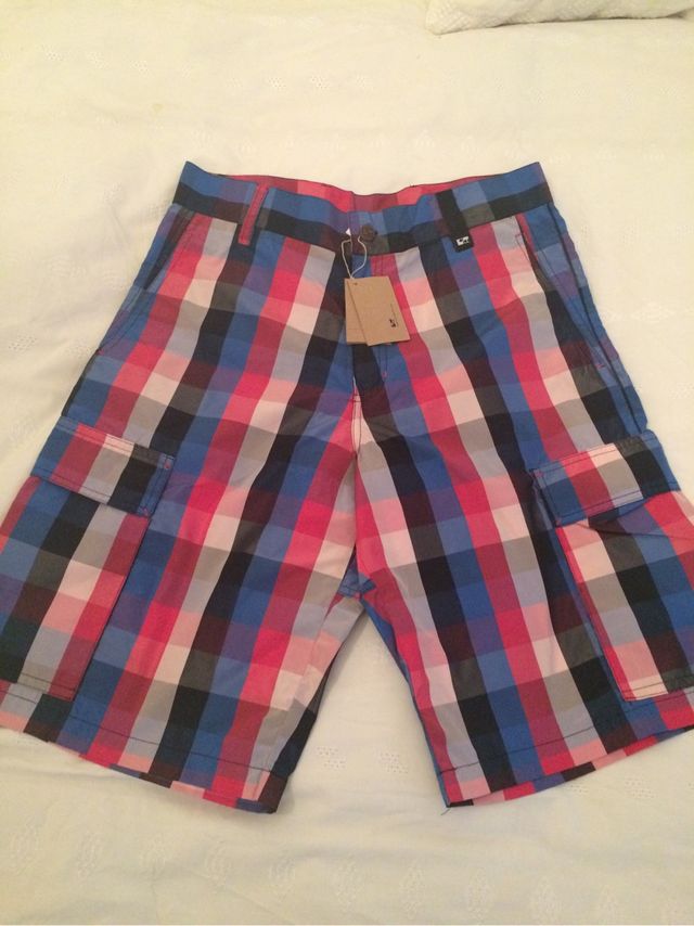 LOREAK MENDIAN BERMUDA T.31 y T. 32