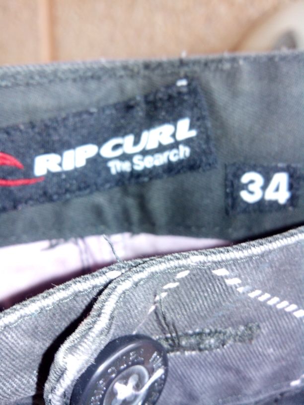BERMUDAS RIP CURL EN BUEN ESTADO