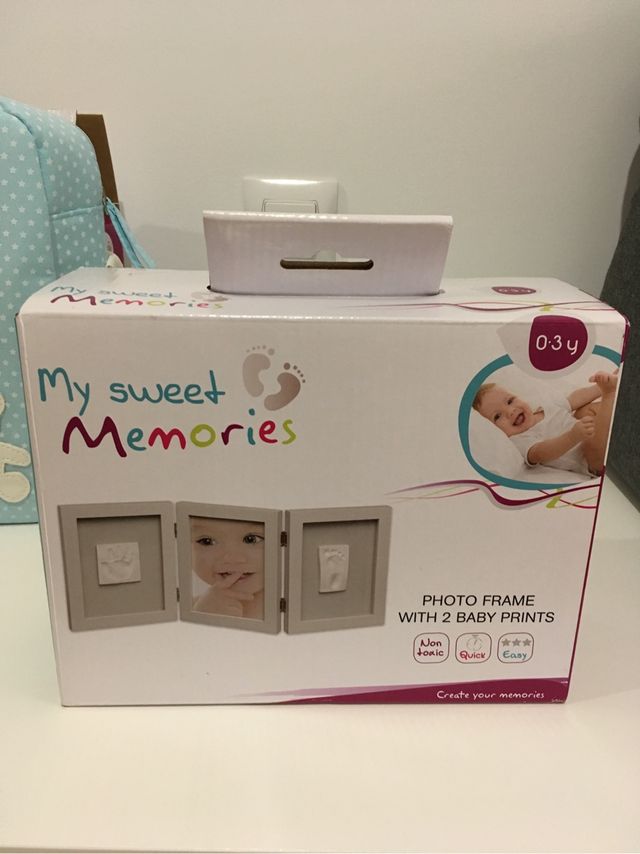 Portaretratos infantil Huellas