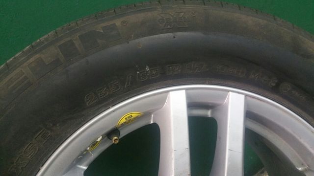 1 llanta nissan navara en 17 michelin