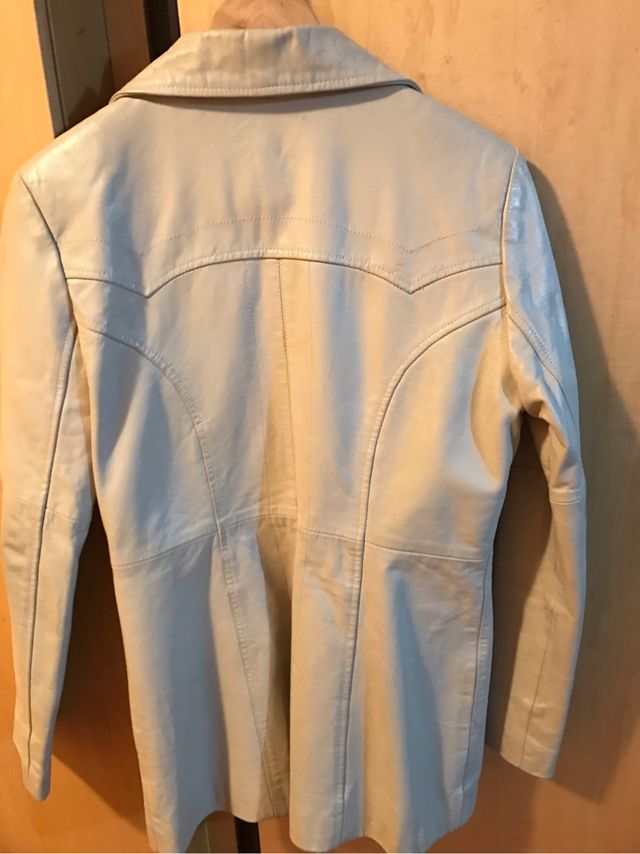Chaqueta, de cuero.