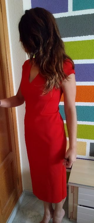 Vestido rojo Bimba y Lola de segunda mano por 50 EUR en Córdoba en WALLAPOP