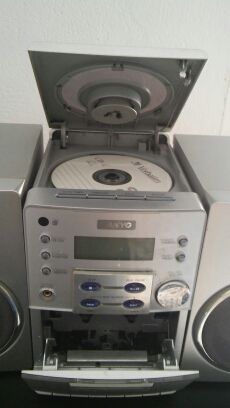 Mini cadena musica Sanyo