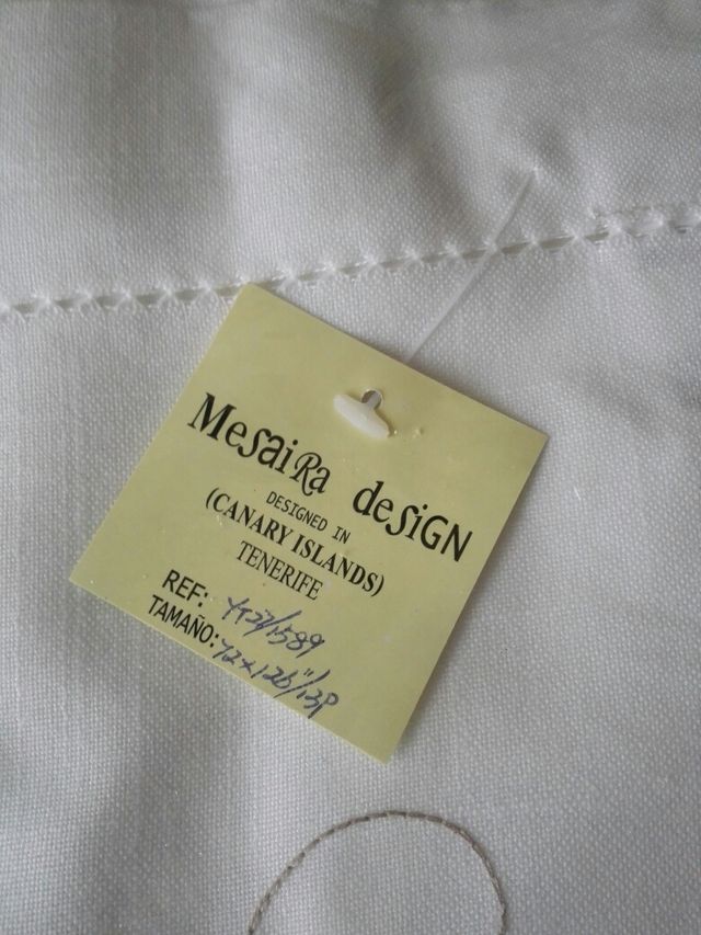 Manteleria para 12 comensales bordada