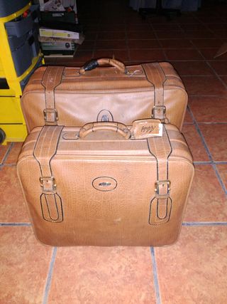 Maletas Vintage años 70\\/80 de segunda mano por 18 EUR en Madrid en WALLAPOP