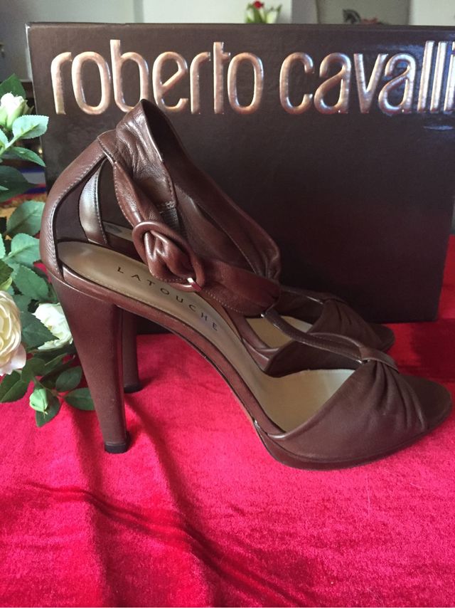 Sandalia de la marca Latouche