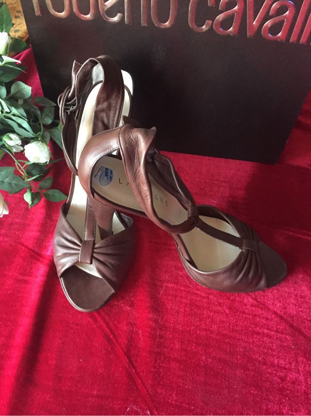 Sandalia de la marca Latouche