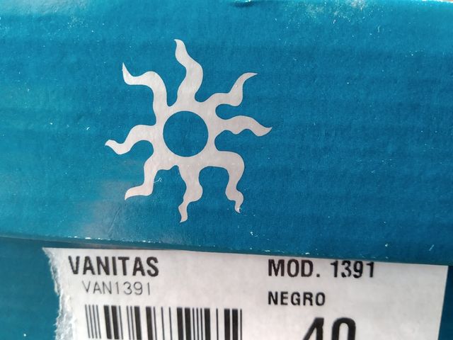 SANDALIAS VANITAS, DANIELA VEGA NUEVAS .NUM 40